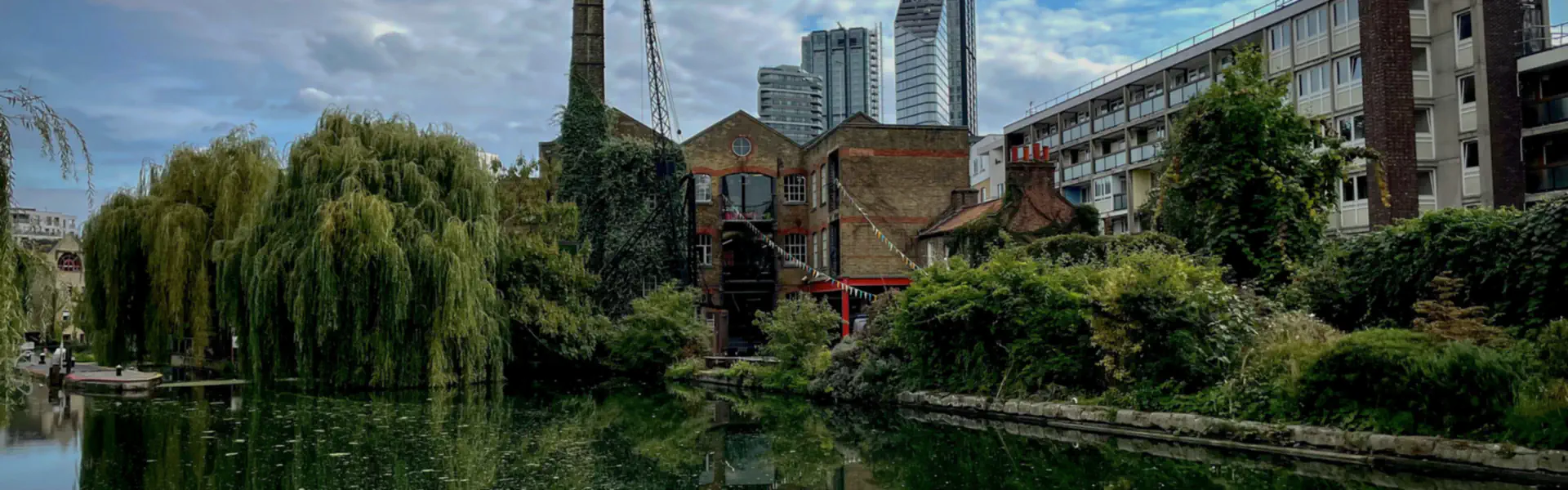 Commercial buildings in Islington